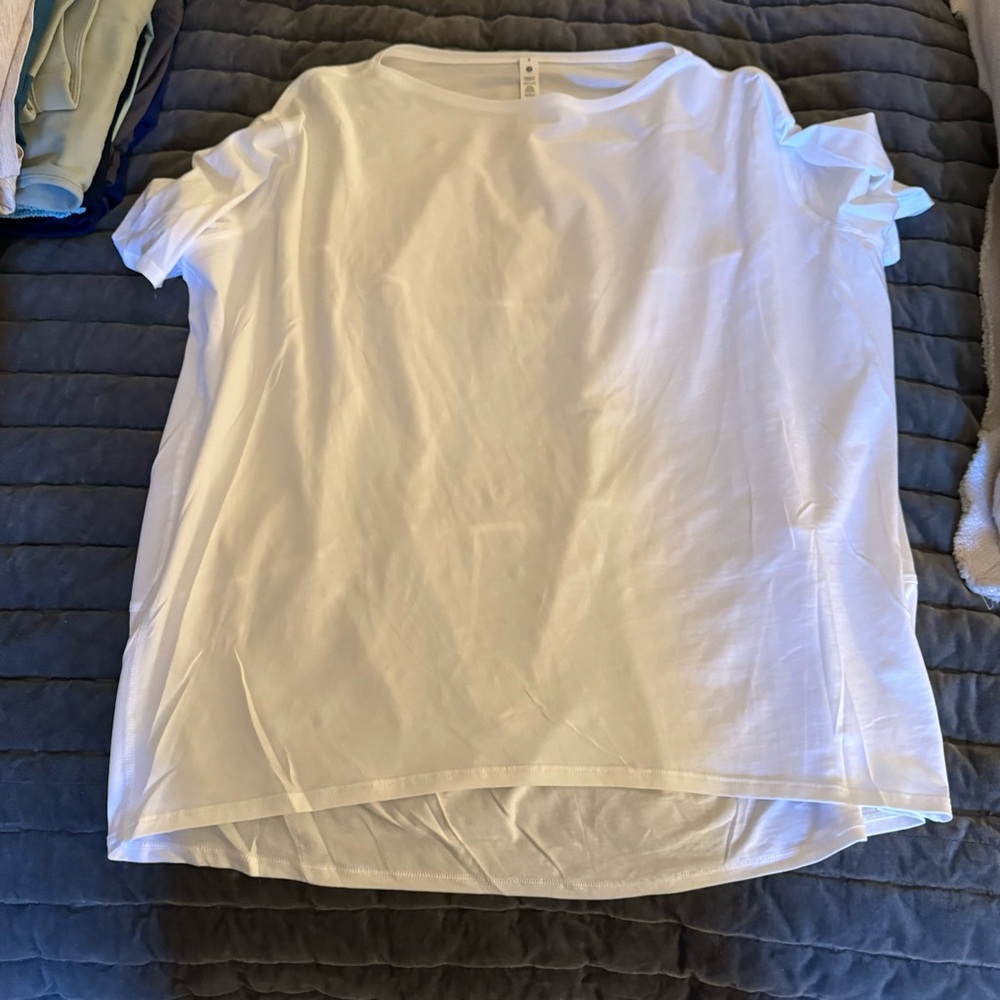 lululemon Back In Action Short Sleeve Shirt